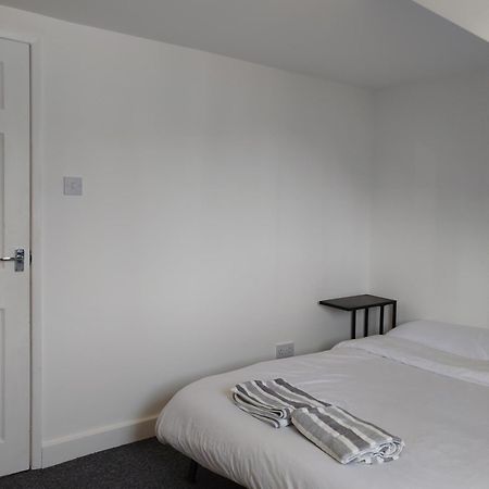 Joyful Room Rainham  Exterior photo